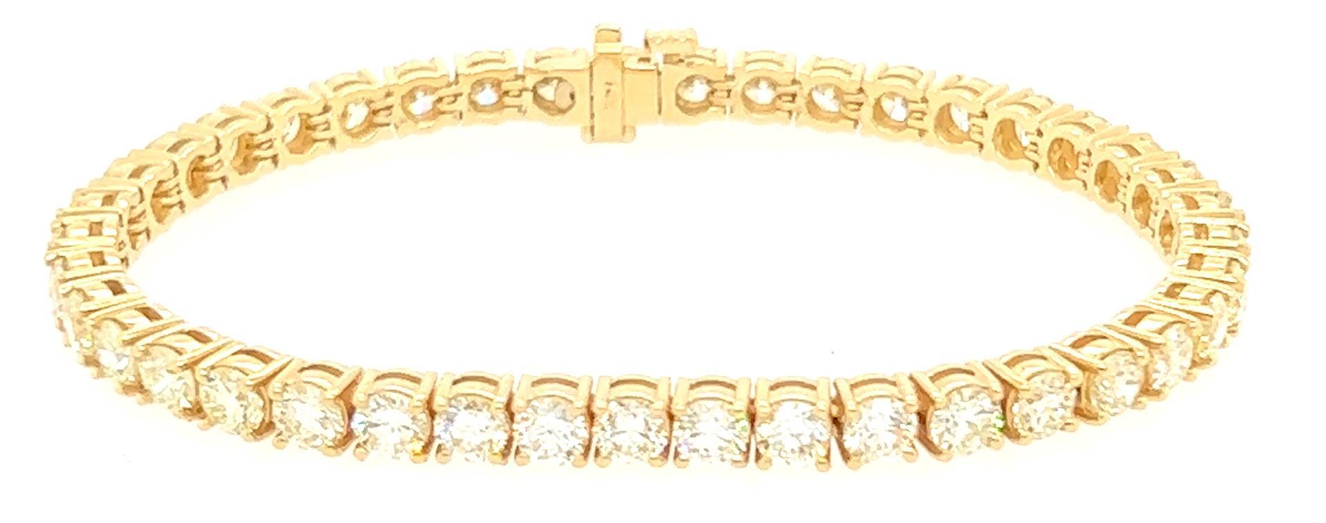 9.55 ctw Diamond Tennis Bracelet - 14KT Yellow Gold