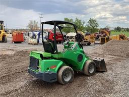 2017 AVANT 528 WHEEL LOADER