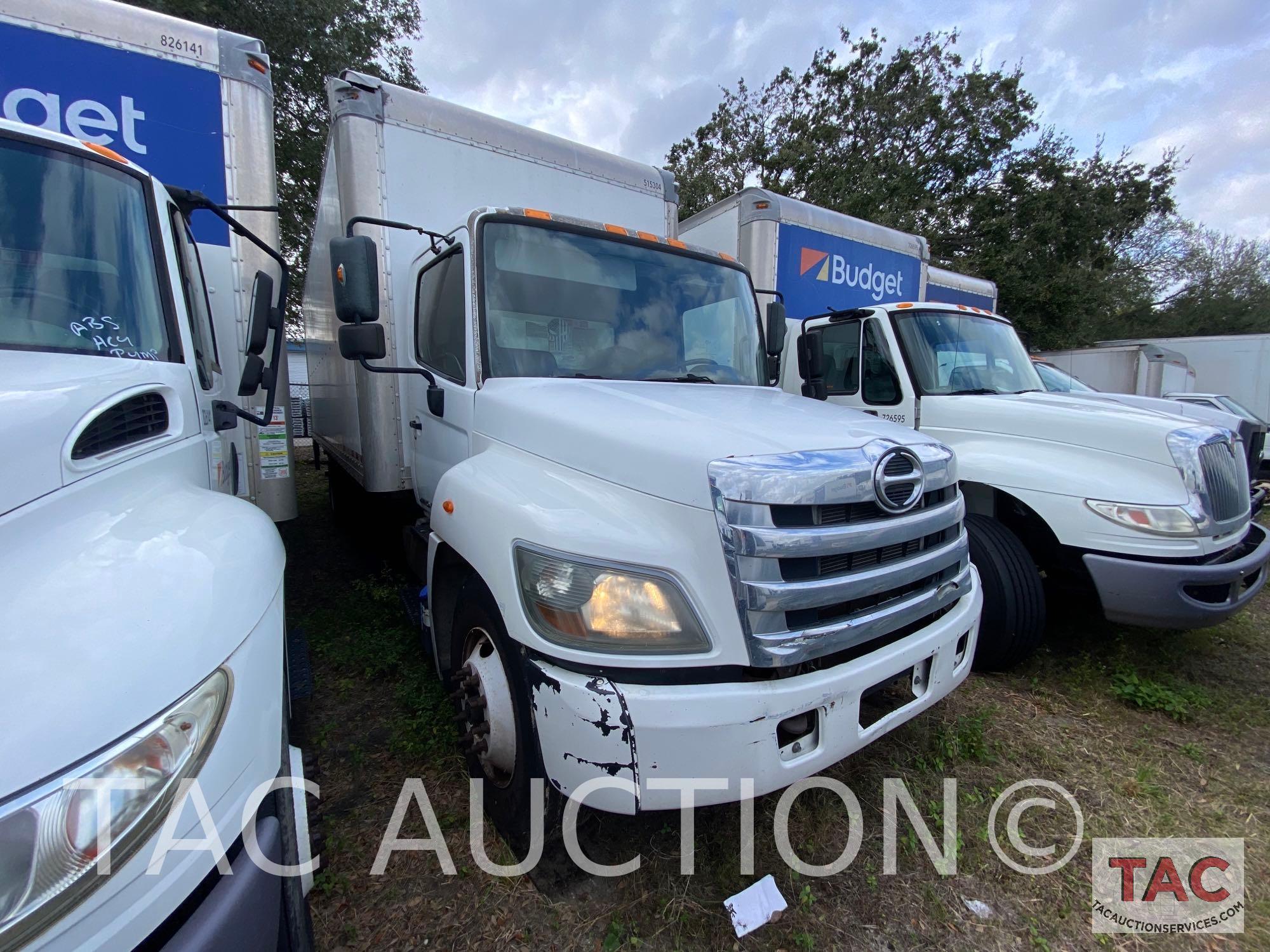 2016 Hino 268 26ft Box Truck