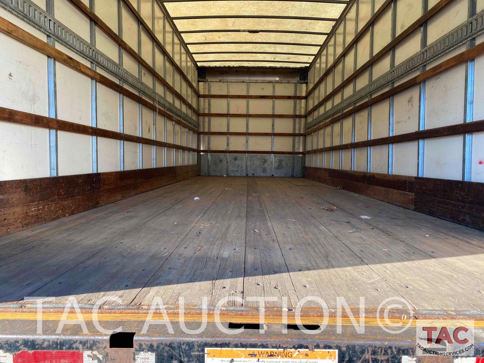 2017 International Durastar 4300 26ft Box Truck