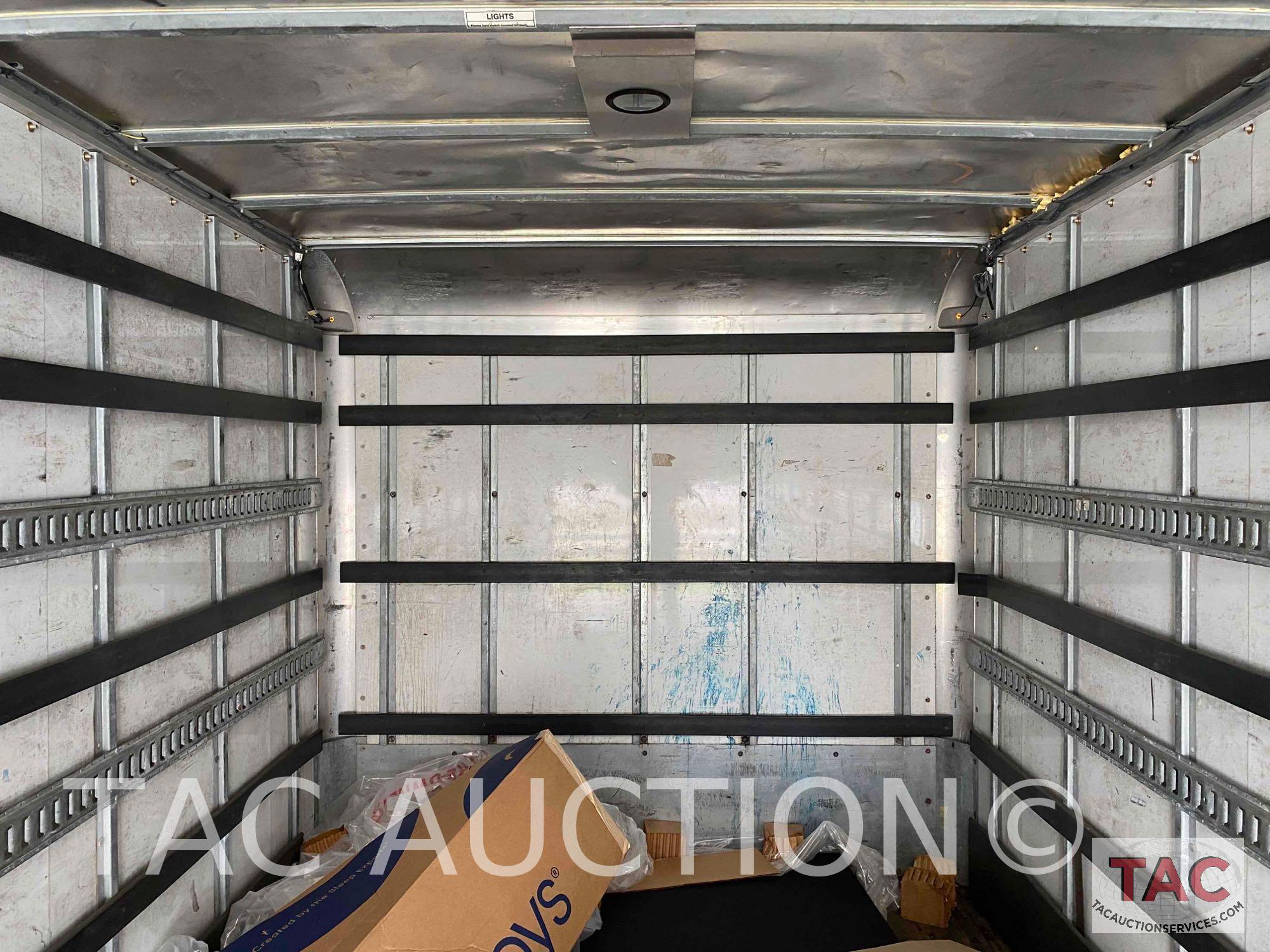2017 Freightliner M2106 26ft Box Truck