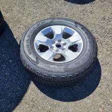 1 x Goodyear 275 65 18 on rim