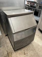 MANITOWOC Model QY0214A 26" 220LB UNDERCOUNTER HALF DICE AIR COOLED ICE MAKER