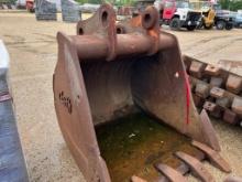 50IN DIGGING BUCKET WITH SIDE CUTTERS