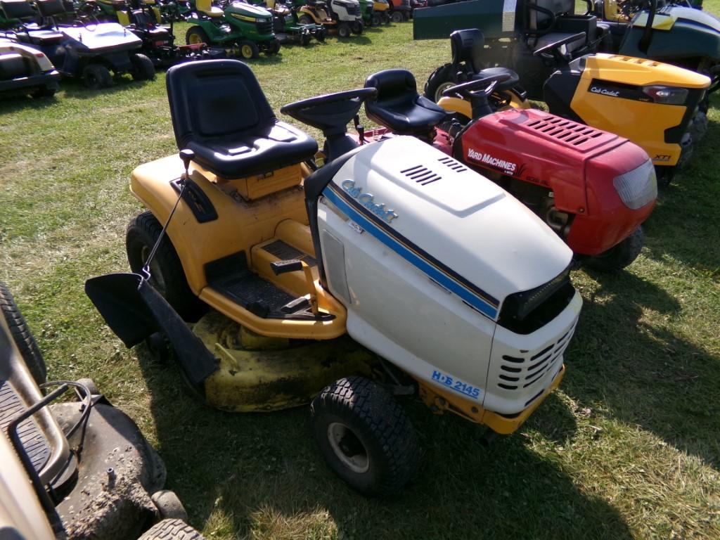 Cub Cadet HDS2145 with Onan Elite 140 Engine, 42'' Deck, Hydro, 672 Hrs. (5