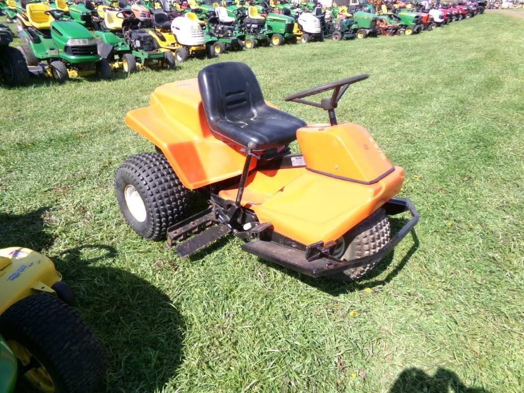 Smithco Golf Coarse Sand Pit/Baseball Infield Groomer with 3 Spd. Briggs an