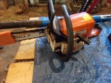 Stihl MS 250 Chain Saw w/16'' Bar And Cover, Starts & Runs Well
