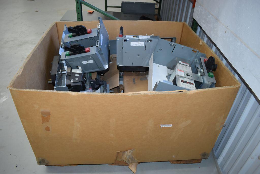 CRATE WITH ALLEN-BRADLEY FULL VOLTAGE NON-REV