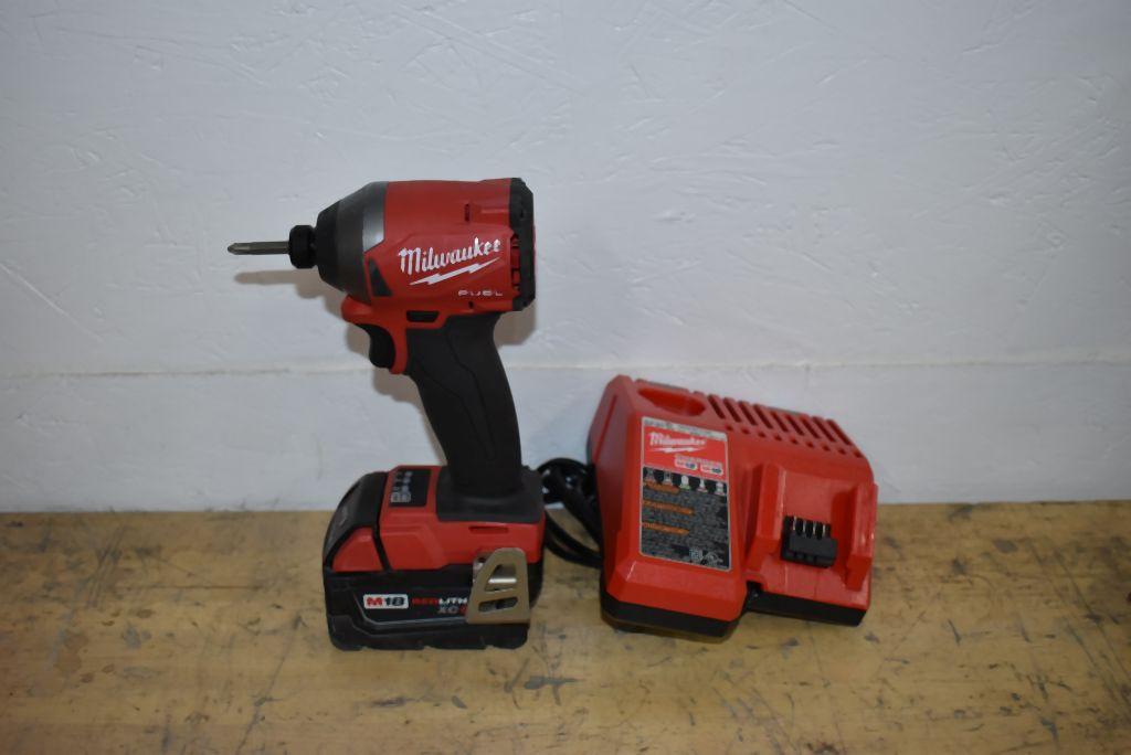 MILWAUKEE CORDLESS 1/4" IMPACT DRIVER, CAT NO. 2853,