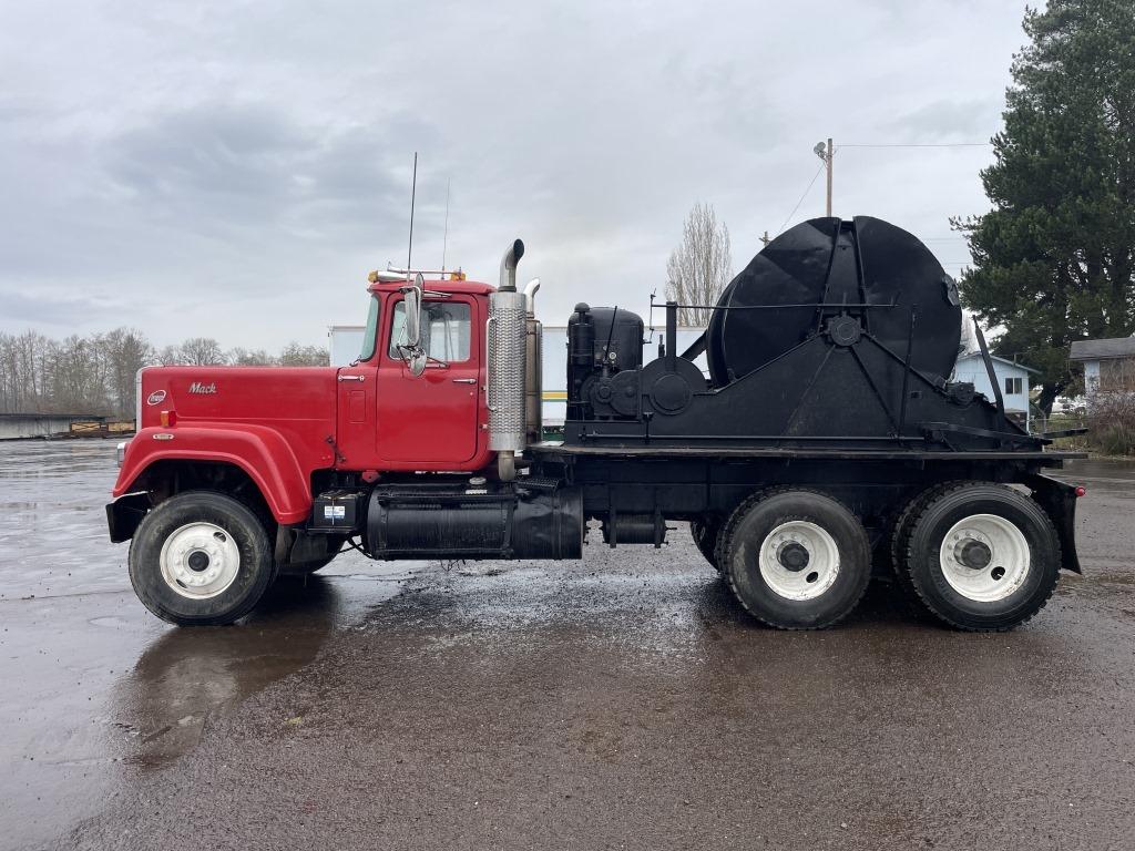 1979 Mack RWS767LST T/A Line Truck