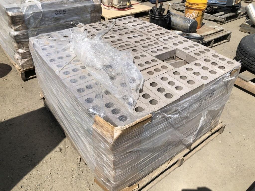 Pallet of Misc 4in x 8in Bricks.