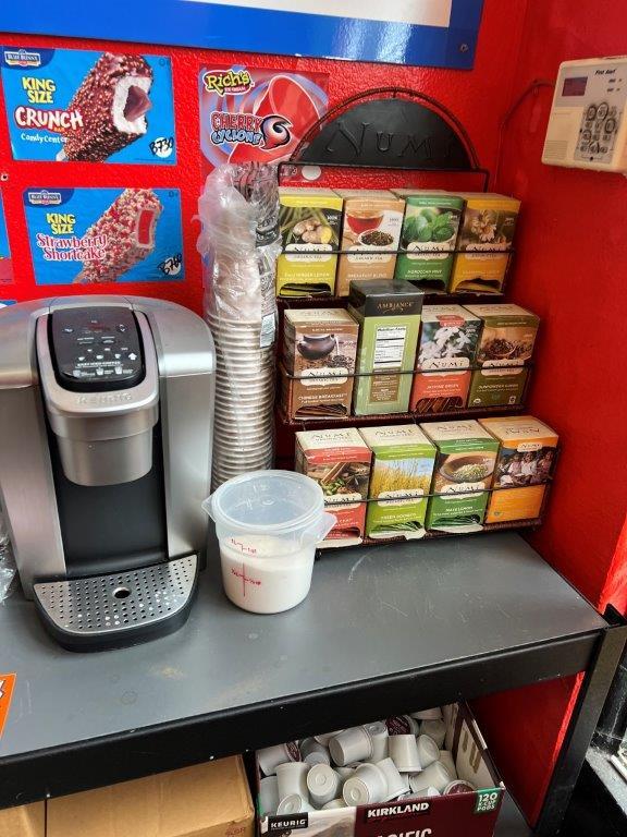 Keurig Coffee Beverage Maker, rack Tea Assortment