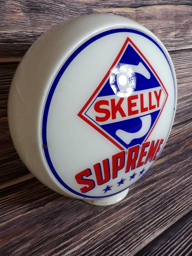 Skelly Supreme Gas Pump Globe