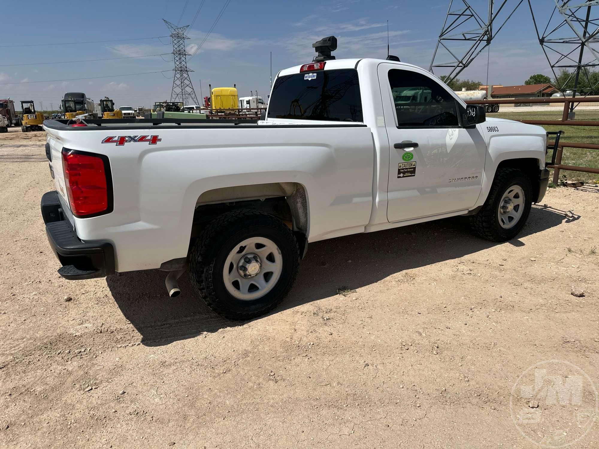 2015 CHEVROLET SILVERADO 1500 REGULAR CAB 4X4 PICKUP VIN: 1GCNKPEH0FZ214563