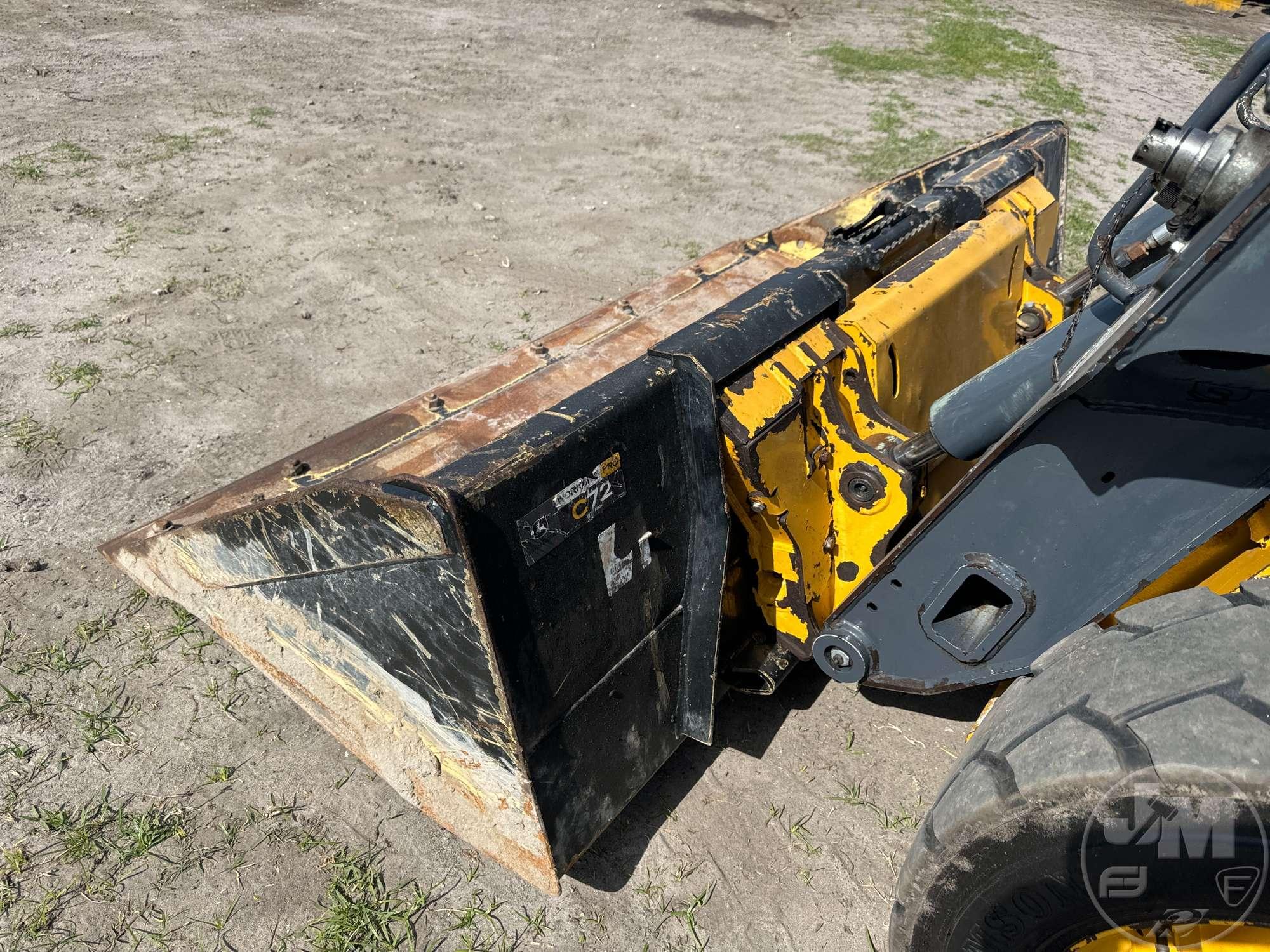 2020 DEERE 318G SKID STEER SN: 1T0318GKVLJ389093