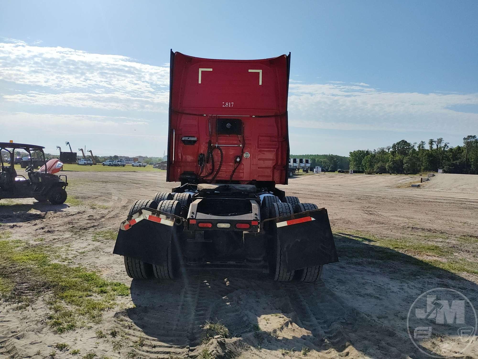 2017 VOLVO TRUCK VNL 780 TANDEM AXLE TRUCK TRACTOR VIN: 4V4NC9EH1HN976517