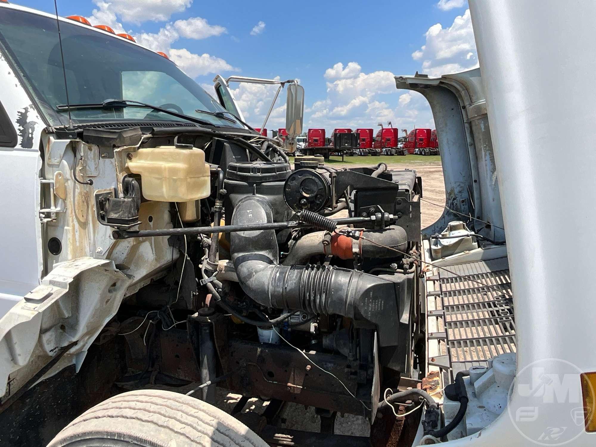 1996 CHEVROLET C7 SINGLE AXLE REGULAR CAB FLATBED TRUCK VIN: 1GBJ7H1J9TJ101739