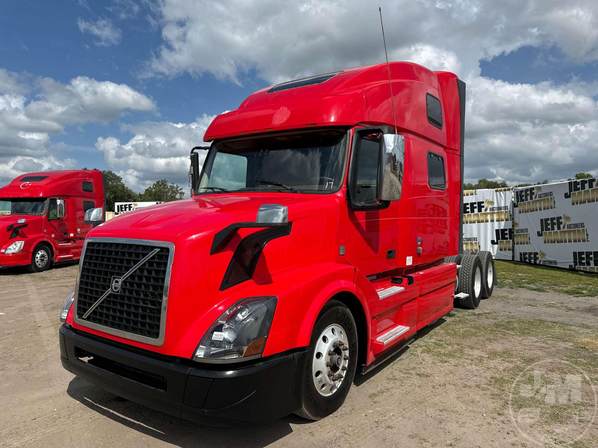 2017 VOLVO TRUCK VNL 780 TANDEM AXLE TRUCK TRACTOR VIN: 4V4NC9EH6HN976500