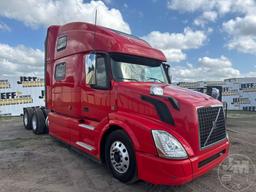 2017 VOLVO TRUCK VNL 780 TANDEM AXLE TRUCK TRACTOR VIN: 4V4NC9EH6HN976495