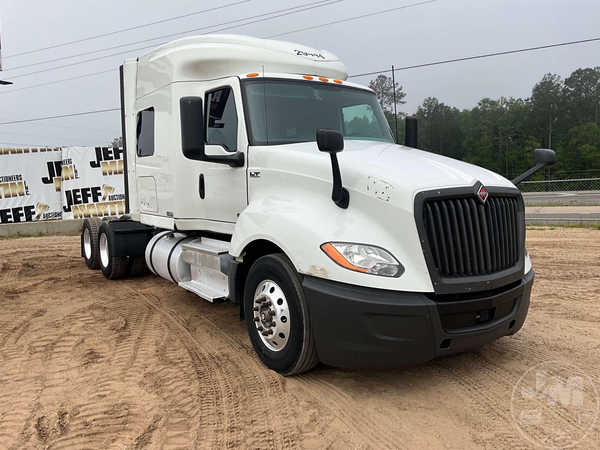 2019 INTERNATIONAL LT625 TANDEM AXLE TRUCK TRACTOR VIN: 3HSDZAPR8KN765265