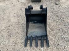 UNUSED CATERPILLAR 20 IN. BUCKET TO FIT 305/306 MINI EXCAVATOR