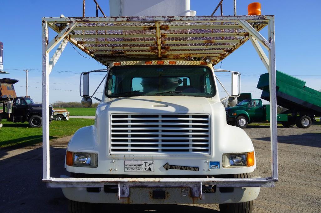 2001 International 4700 Series Bucket Truck