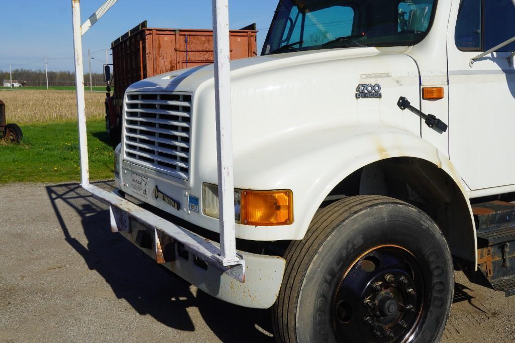 2001 International 4700 Series Bucket Truck