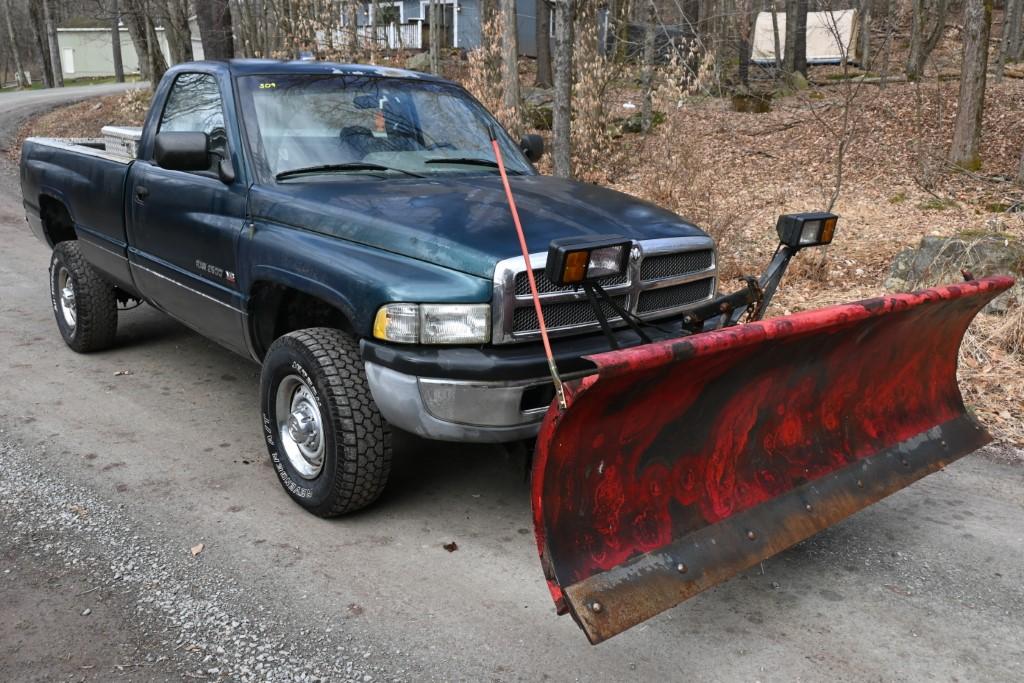 1995 Dodge Ram 2500 Plow Truck