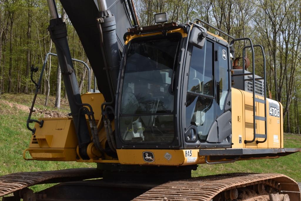 2016 John Deere 470G LC Excavator