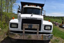 1994 Mack RD688 Dump Truck