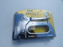 STANLEY HEAVY DUTY STAPLE GUN