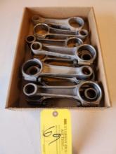 BOX OF LYCOMING CONNECTING RODS 71102