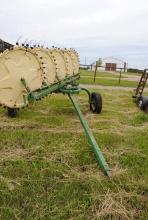 John Deere 567 5-wheel hay rake