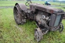 1929 Case 'L' Tractor on steel, wide front, fenders, non-runner,
