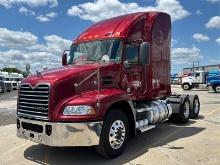 2017 MACK CXU613 T/A SLEEPER