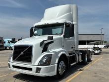 2017 VOLVO VNL T/A DAYCAB