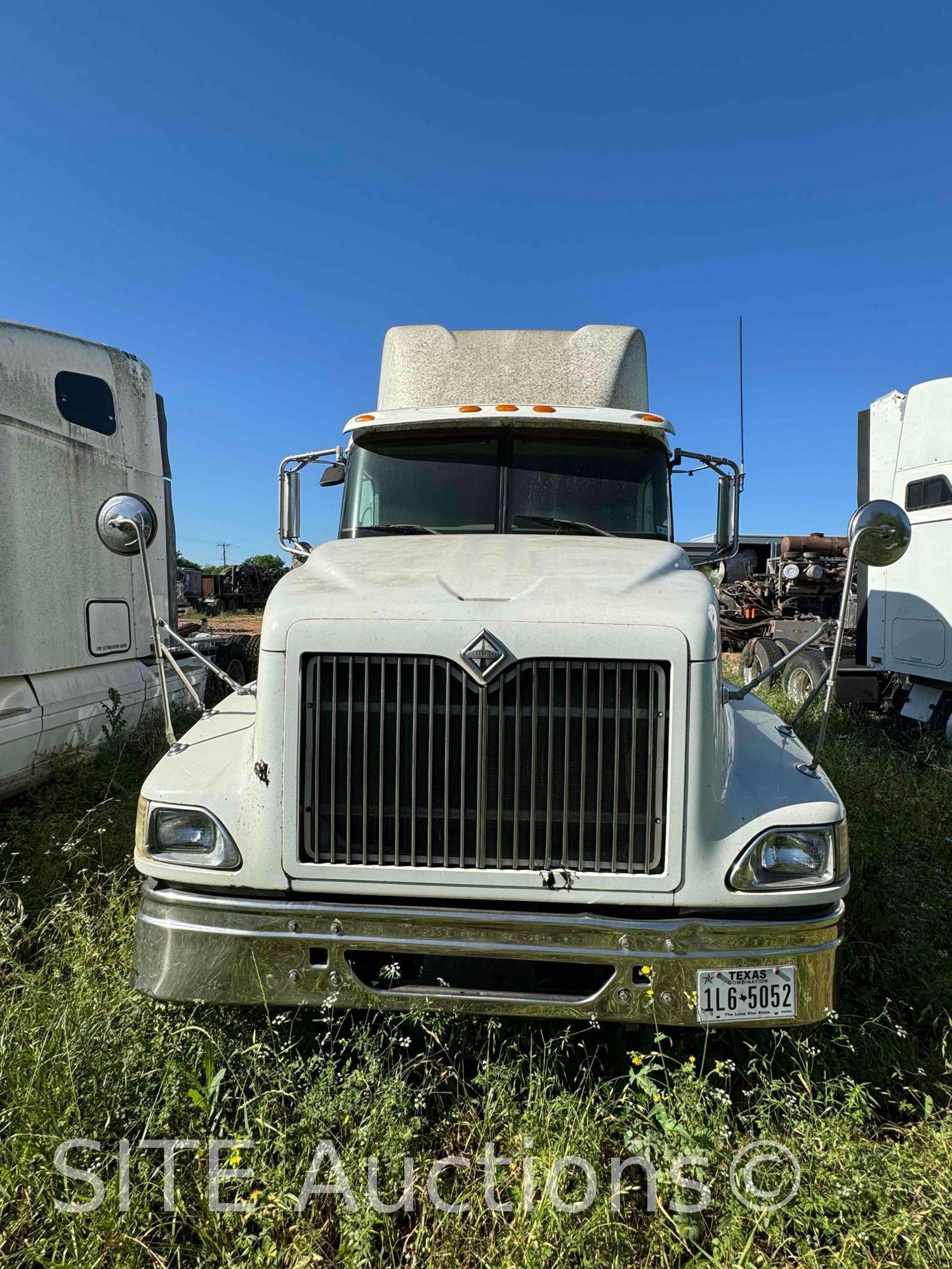 2006 International 9400i T/A Sleeper Truck Tractor