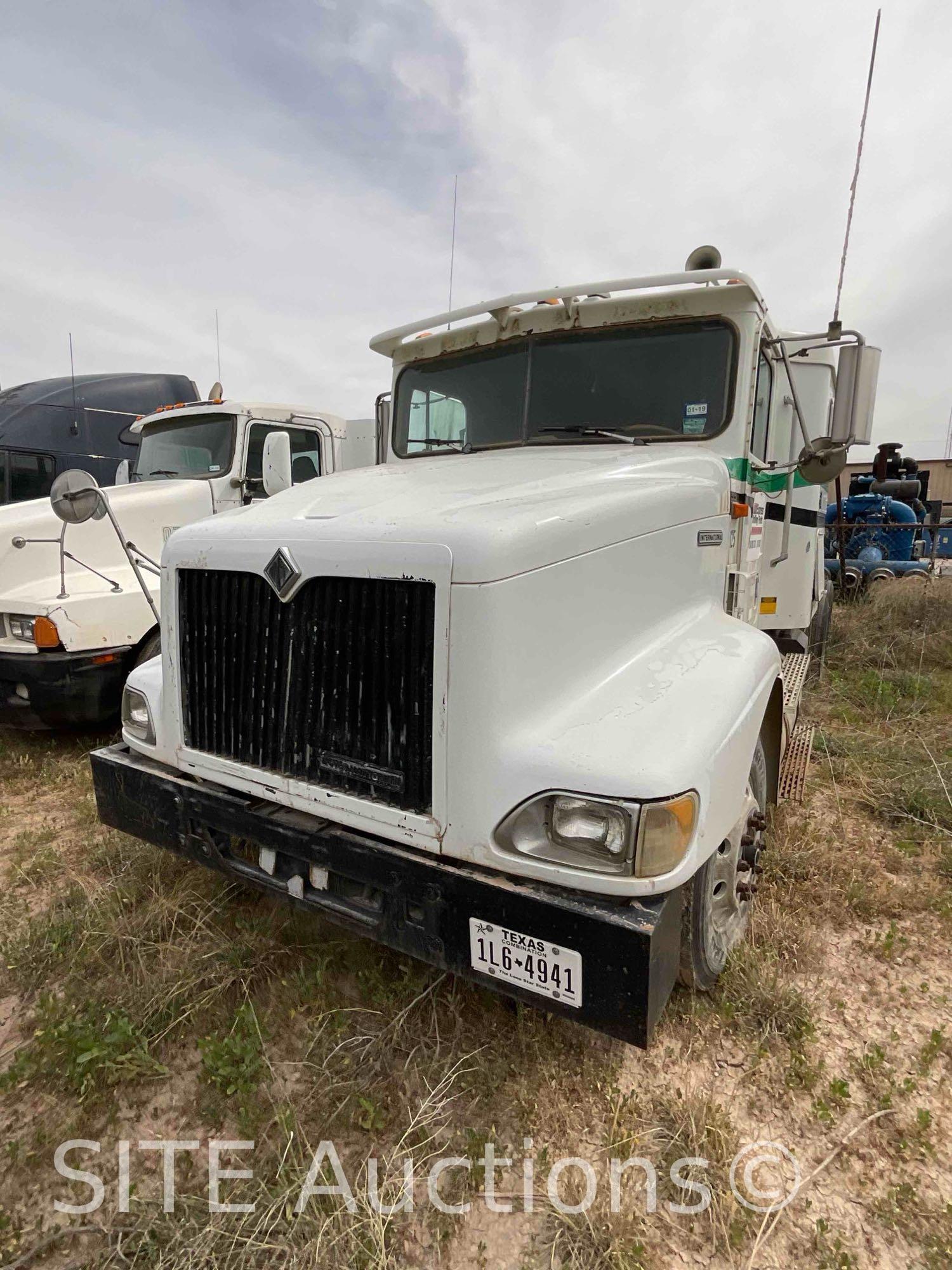 1998 International 9200 T/A Sleeper Truck Tractor