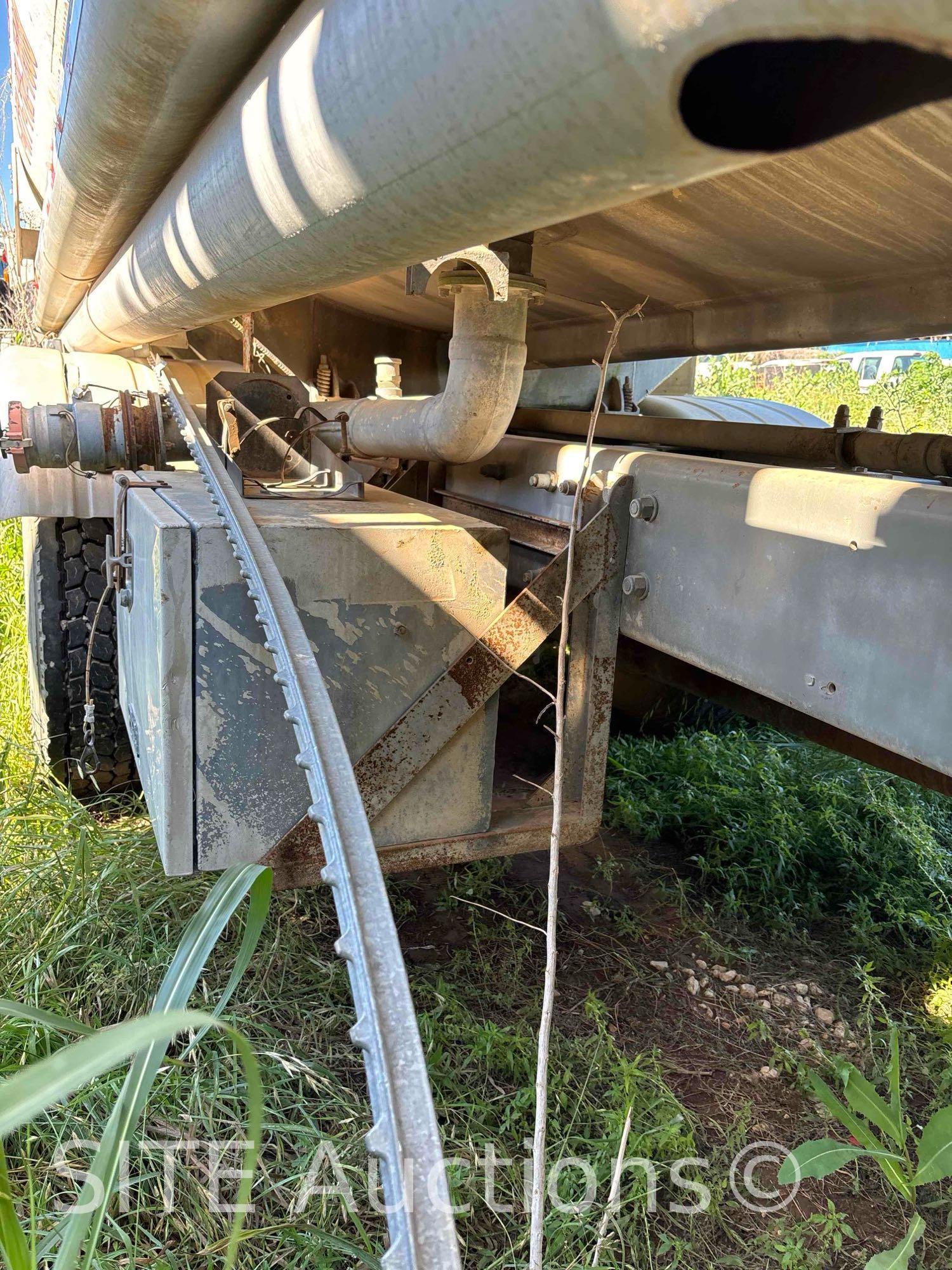 1995 Peterbilt 378 T/A Fuel Truck