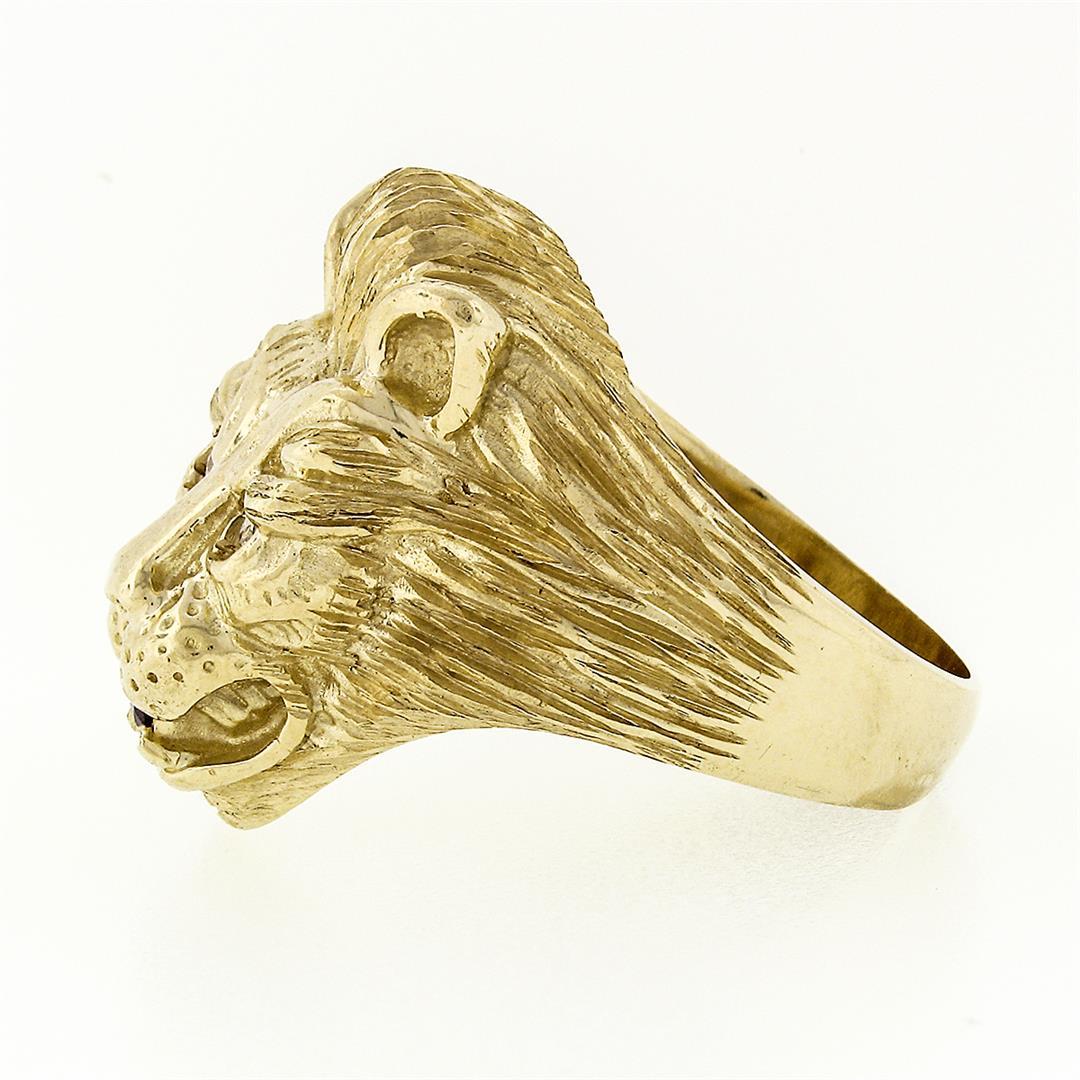 Men's Vintage Heavy 14k Gold .17 ctw Ruby Diamond Eyes Textured 3D Lion Head Rin