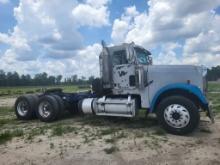 1999 Freightliner Classic Semi Truck