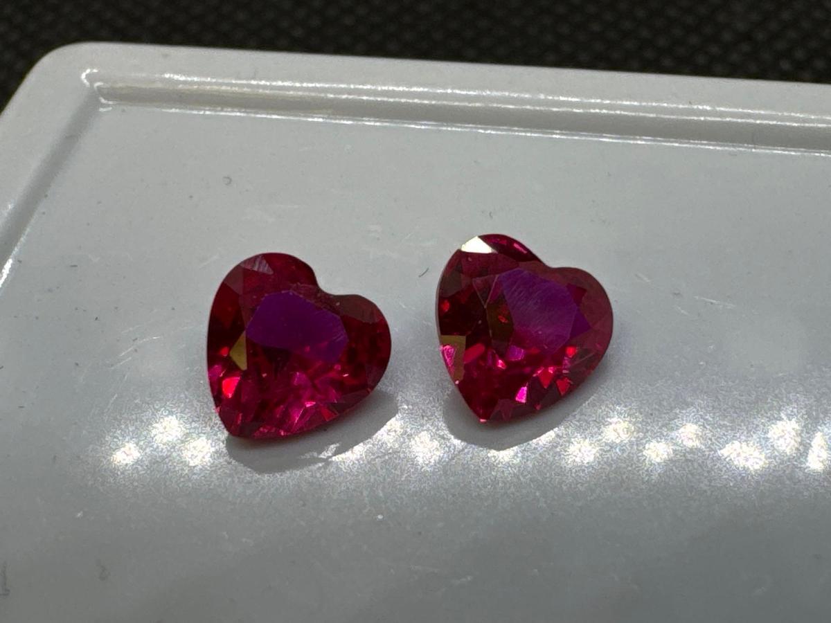 Pair Of Heart Cut Red Ruby Gemstones 1.75 Ct