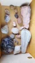 Shoebox of various mineral/stone specimens Agate Quartz Geodes more