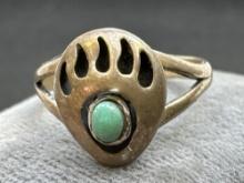 Sterling Silver Bear Claw turquoise ring 2.37 Grams Size 8