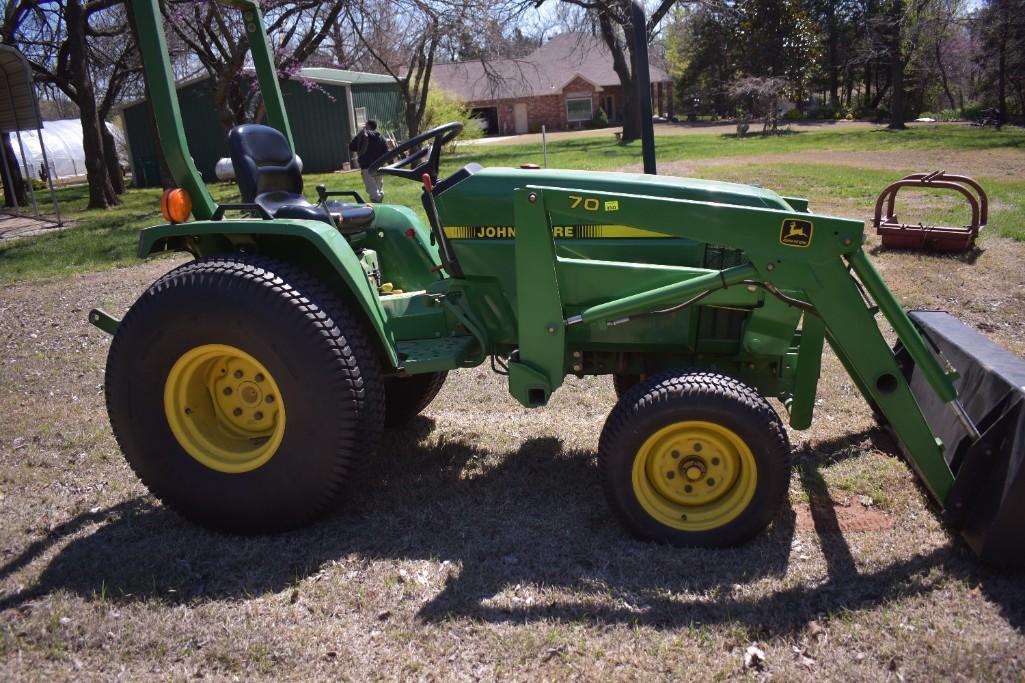 John Deere Tractor 770