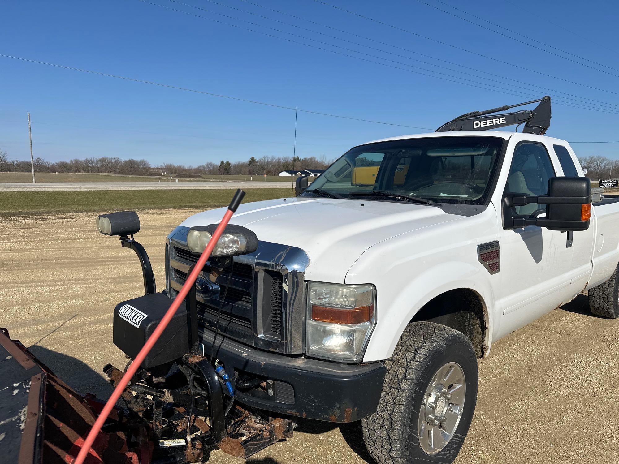 2008 F 250 with Plow