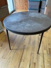 Round Card Table
