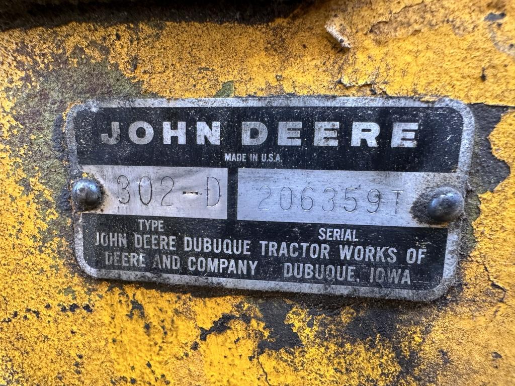 John Deere 302-d Tractor Loader