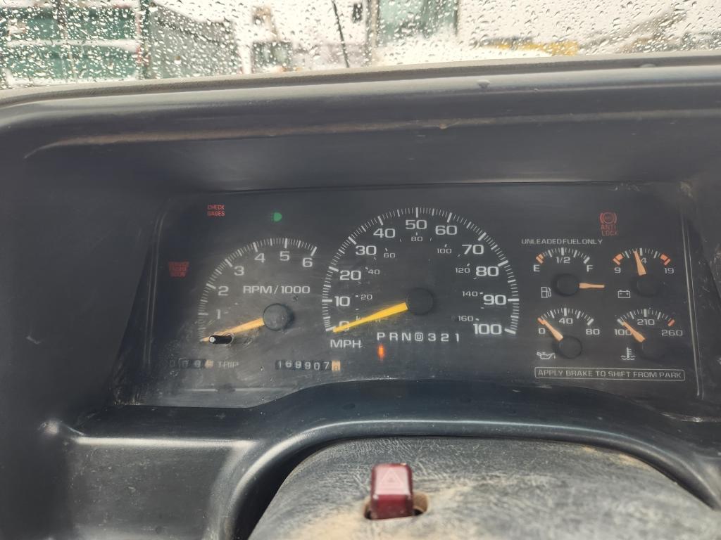 1997 Chevrolet 2500 4x4 Pickup Truck