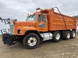 2003 International 2674 6x4 Plow/dump Truck